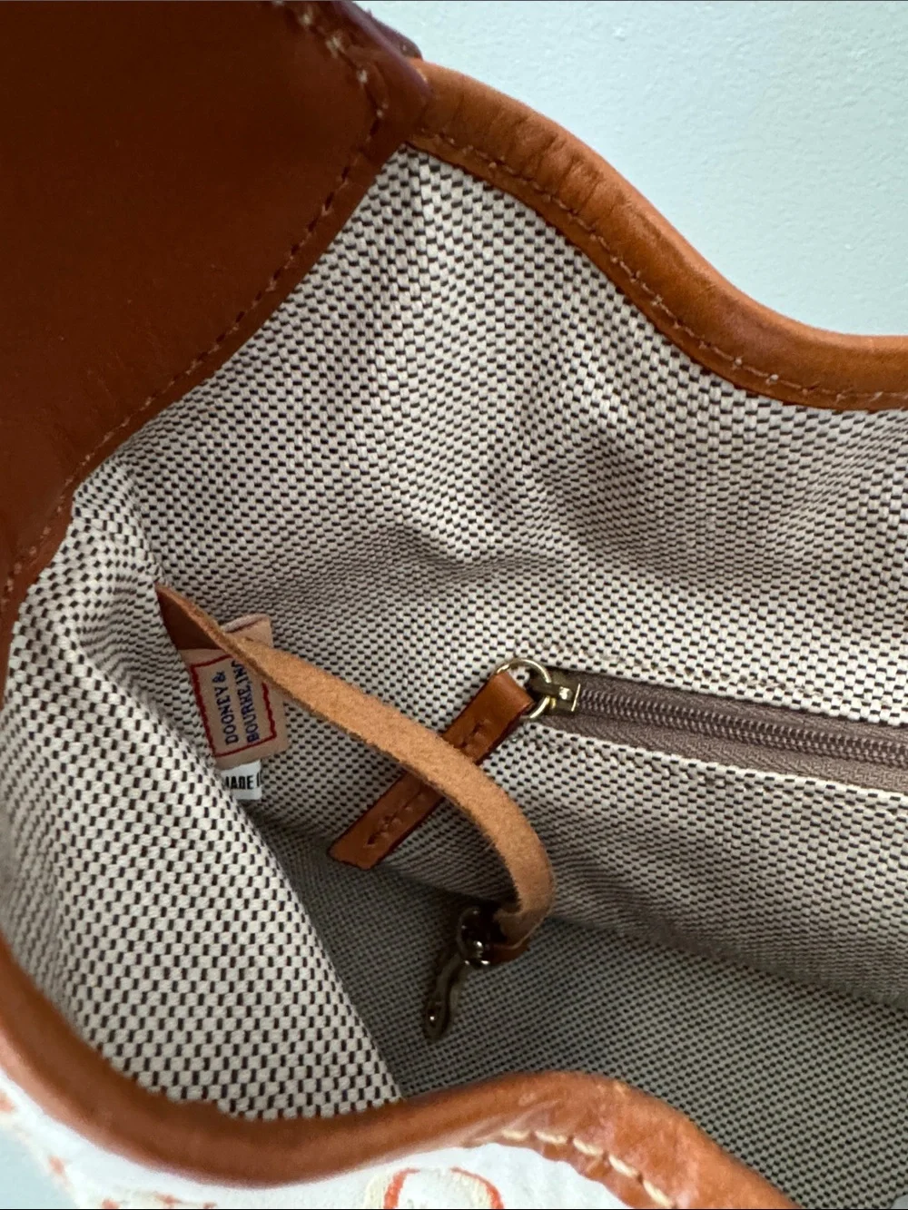 DOONEY & BOURKE CREAM TAN CANVAS LEATHER DB LOGO LOCK HOBO CRESCENT SHOULDER BAG